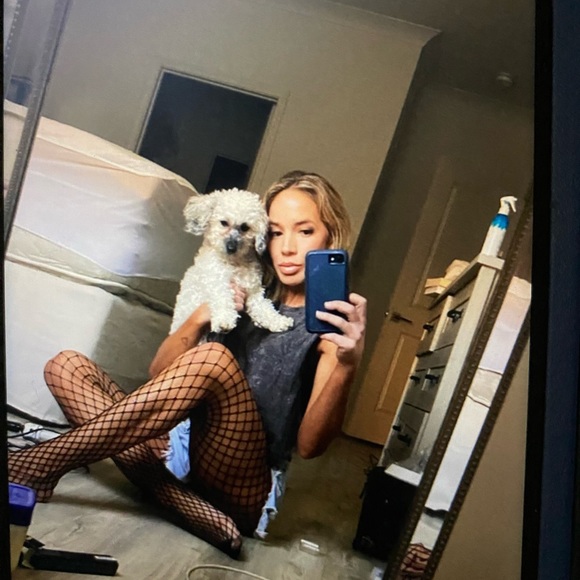 Meet your Posher, Hannah - Picture 1 of 1